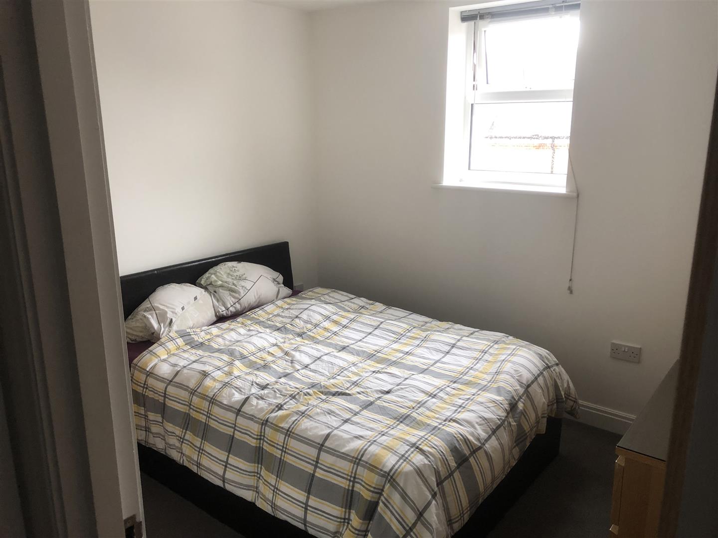 5-9, Southcote Road
