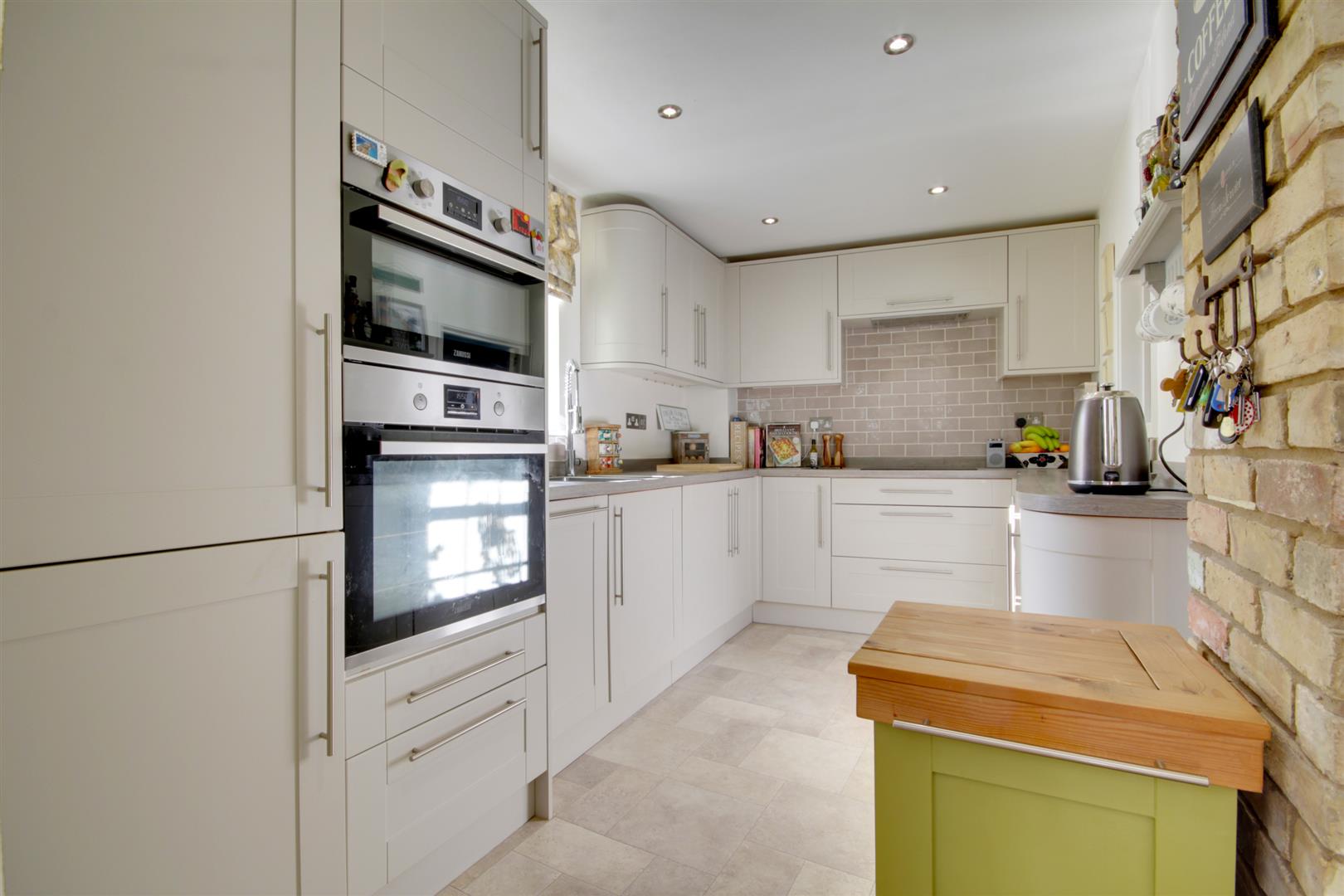 Mill Road, Wistow