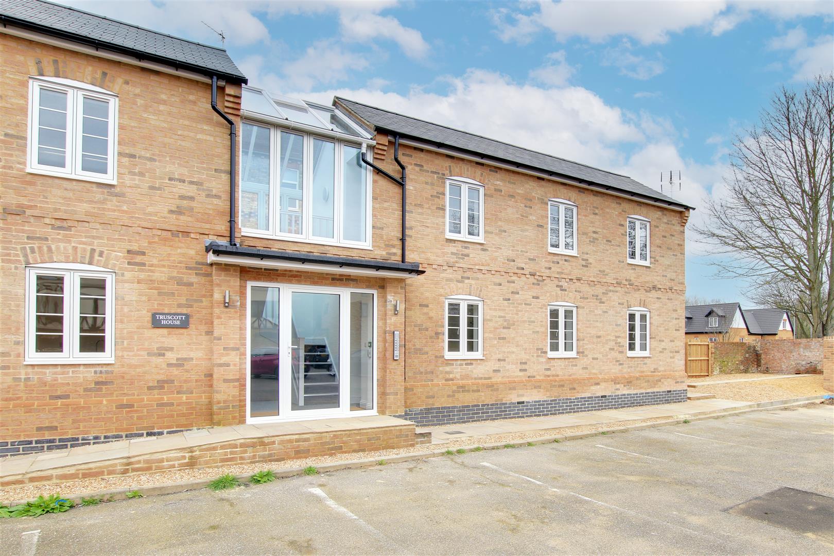 Manchester Place, High Street, Huntingdon