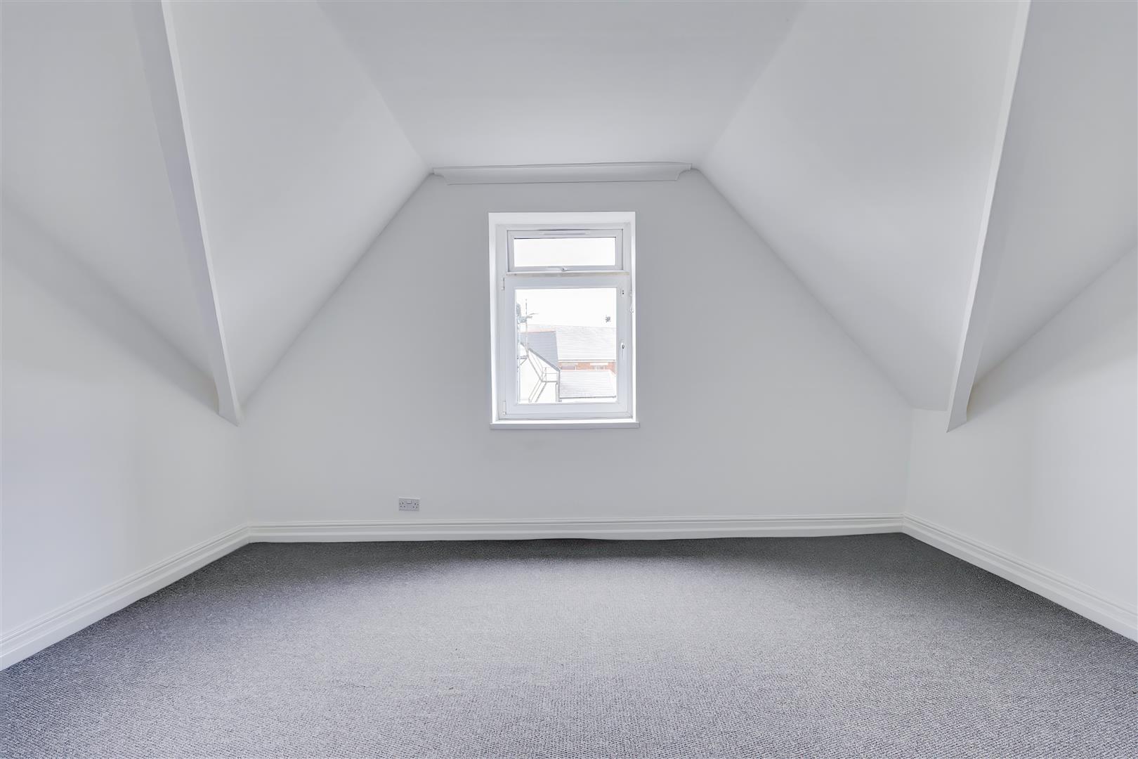 Mobile Image 18