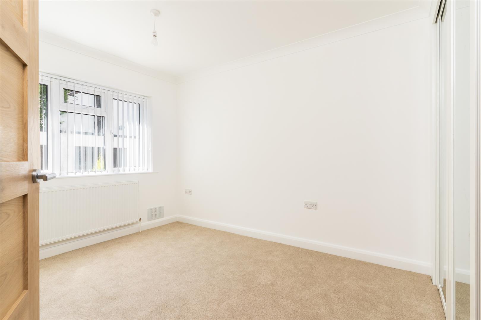 Mobile Image 16